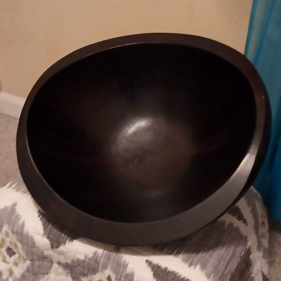 Nambé Butterfly Salad Bowl  Espresso. - Picture 3 of 6